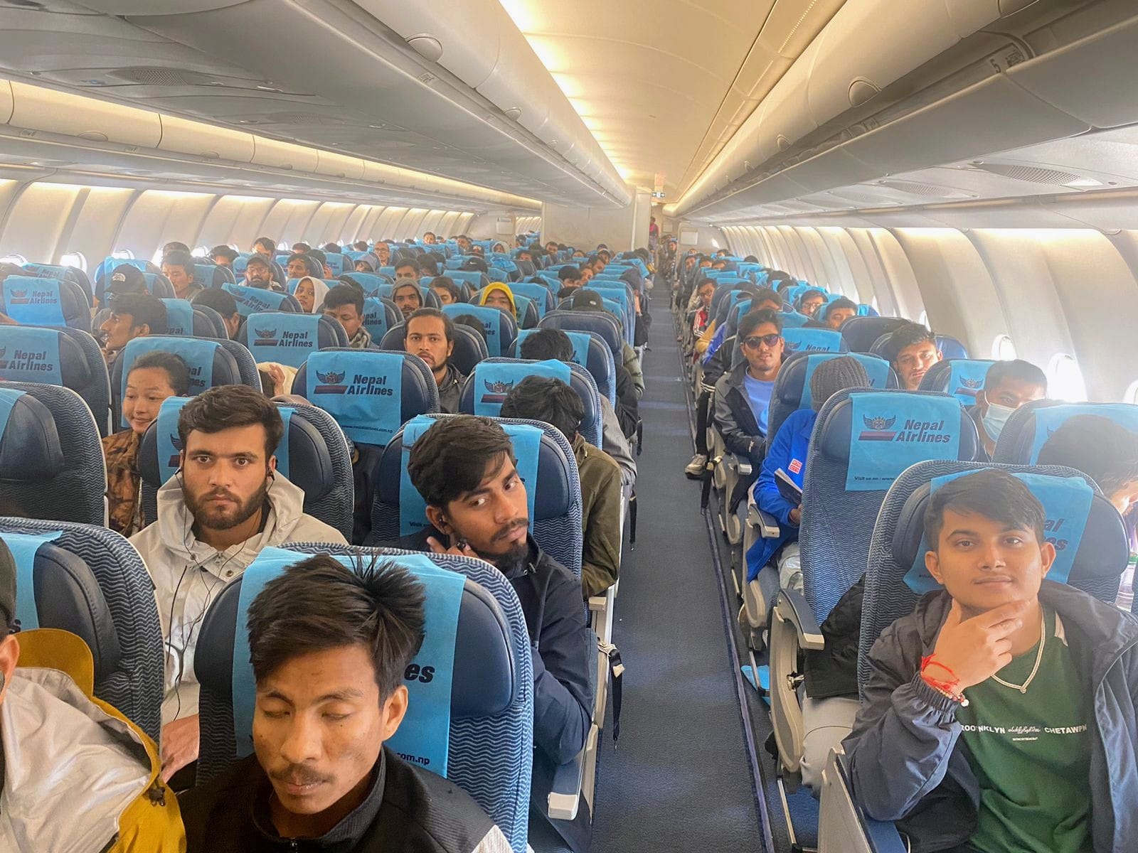 इजरायलबाट २५३ विद्यार्थी लिएर नेपालतर्फ उड्यो विमान