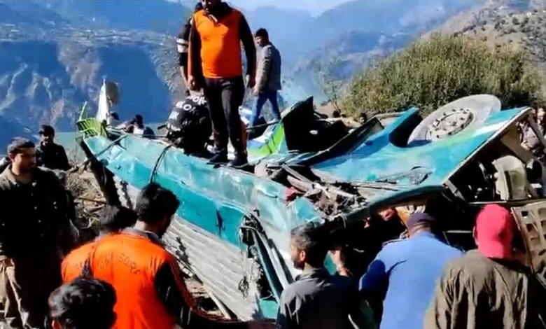 भारतमा भएको यात्रुवाहक बस दुर्घटनामा ३६ जनाको मृत्यु, १९ घाईते