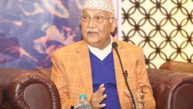 Photo of झापाबाट फर्किदा एयरपोर्टमा सुन तस्कर झैँ व्यवहार गरियो-ओली