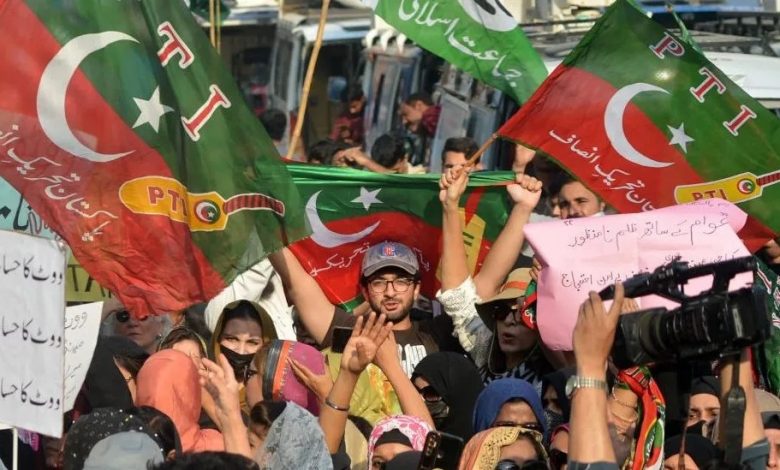 पाकिस्तान निर्वाचनः कुनै पनि दलको स्पष्ट बहुमत नआउने पक्का