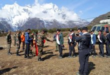 Photo of नेपाली सेनाको हिमाल सफाइ टोली नाम्चेबाट अघि बढ्यो