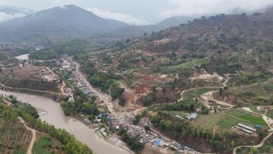 Photo of राष्ट्रिय राजमार्गको दायाँबायाँ मनोमानी रूपमा सडक खन्दा मुख्य राजमार्गको अस्तित्व नै सङ्कटमा