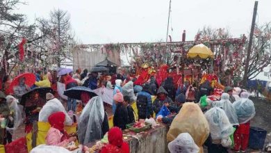 Photo of पर्व नजिकिएसँगै पाथीभरा मन्दिरमा तीर्थयात्रीको चाप