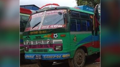 Photo of गोरखाको लापुबेंशीबाट काठमाडौँ आउँदै गरेको बस शुक्रवारदेख नै सम्पर्कविहीन