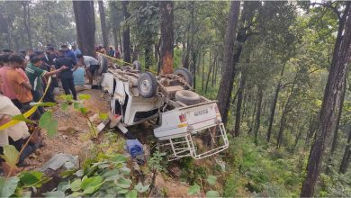 Photo of कावासोतीमा जीप दुर्घटना, दुई जनाको मृत्यु, २८ घाइते