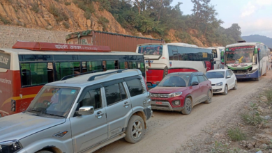 Photo of दाउन्नेमा दुईतर्फी सडक सुचारु हुन समय लाग्ने,घण्टौंको सवारी जामले कष्टकर बन्दै यात्रा