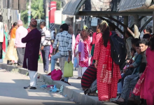 Photo of मान्यजनसँग नवदुर्गाको प्रसाद लगाउने क्रम आज पनि जारी