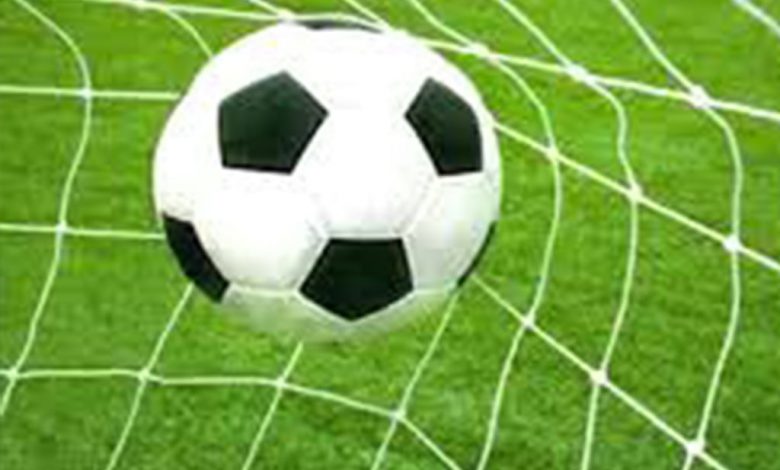 Photo of सशस्त्र प्रहरी अधिकृत र पत्रकारबीच मैत्रीपूर्ण फुटबल