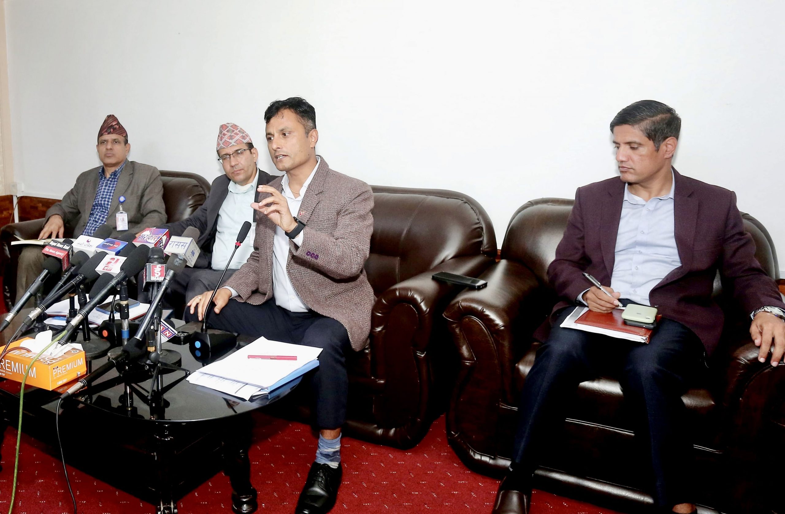 भिजिट भिसासँग सम्बन्धित ६ बुँदे मापदण्ड खारेज, विदेश जान सहज