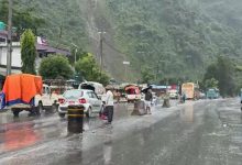 Photo of वर्षाका कारण पृथ्वी राजमार्ग राति ८ बजेदेखि बिहान ५ बजेसम्म बन्द