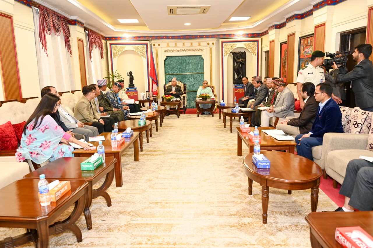 राष्ट्रपति र प्रधानमन्त्रीद्वारा निर्वाचन सुरक्षाको विषयमा सुरक्षा निकायका प्रमुखसँग छलफल