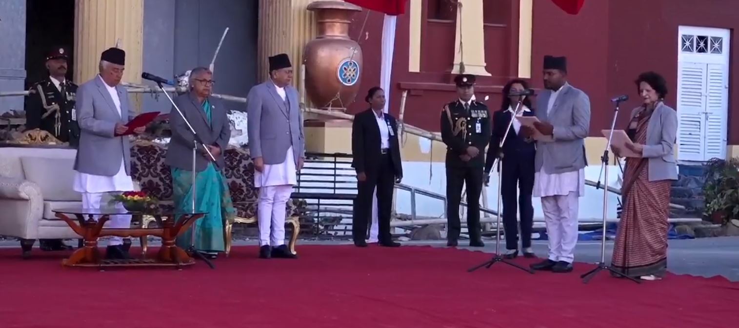 मन्त्रिपरिषद् विस्तारः दुई मन्त्रीको सपथ