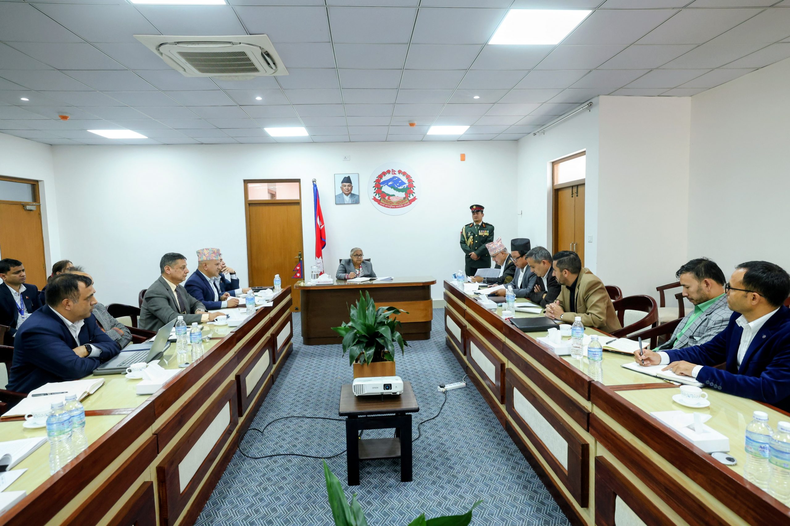 त्रिवि पदाधिकारीलाई प्रधानमन्त्रीको प्रश्न: कति जग्गा फिर्ता आयो?