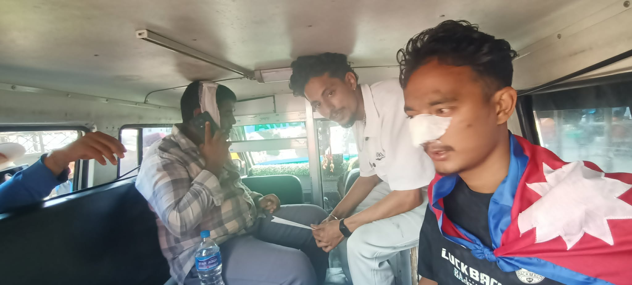 जेन्जी समूह र प्रहरी समूह बीच भएको झडपमा सुरक्षाकर्मीतर्फ ६ जना जेन्जी समूहतर्फ चारजना घाइते