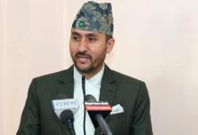 Photo of दुःख र सङ्घर्षमा पनि खुसी हुन सकियो भने जीवनभरका धेरै समय दुःख हुँदैन : मन्त्री खरेल