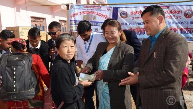 Photo of हलेसी तुवाचुङमा पाँच मुरीभन्दा बढी बदाम फलाउने किसान पुरस्कृत