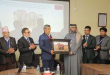 Photo of कतार उडे खगेन्द्रप्रसाद र रुद्रकली