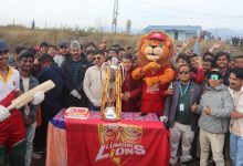 Photo of एनपीएल–२ ट्रफीसहित दाङमा लुम्बिनी लायन्सको विजय उत्सव