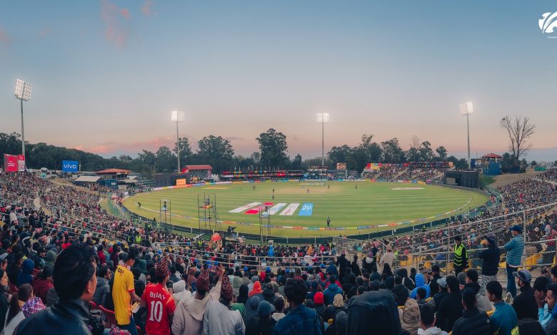 Photo of लुम्बिनी लायन्स र जनकपुर बोल्ट्स खेल्दै