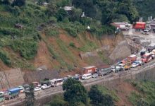 Photo of नागढुङ्गा नौबिसे सडक दैनिक पाँच घण्टा बन्द हुने