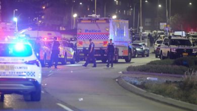 Photo of बोन्डी समुद्री तटमा आक्रमण गर्ने सात जना सिड्नीमा पक्राउ: प्रहरी