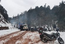 Photo of हिमपातका कारण मध्यपहाडी लोकमार्ग अवरुद्ध