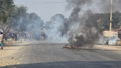 Photo of सुनसरीको लौकहीमा गोलीकाण्डपछि तनाव,राजमार्ग अवरुद्ध गर्दै स्थानीयको प्रदर्शन