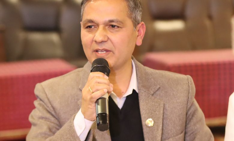 निर्वाचनपश्चात् संविधानले सही बाटो समातेको छ : गृहमन्त्री