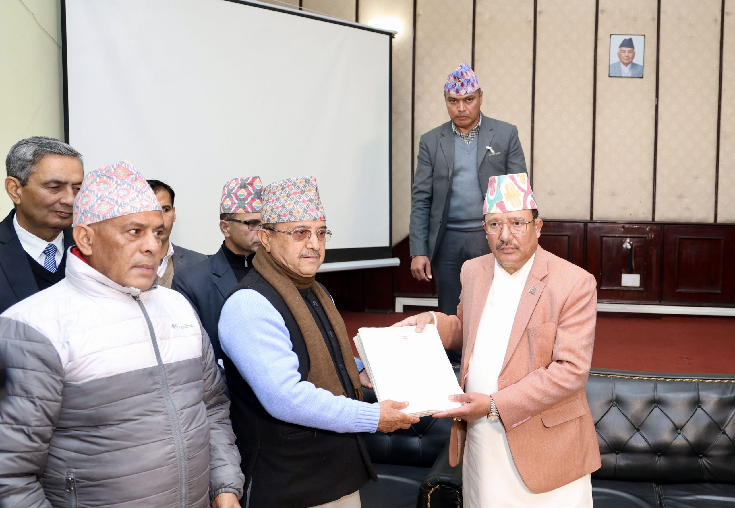 काँग्रेस विवाद निर्वाचन आयोगमा: आयोगले विधि र पद्धतिमा रहेर निर्णय गर्छ : कार्यवाहक प्रमुख आयुक्त भण्डारी