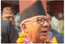 Photo of पूर्व प्रधानमन्त्री नेपालको उम्मेदवारी खारेजको माग गर्दै निर्वाचन अधिकृतको कार्यालयमा उजुरी