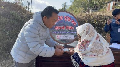 Photo of दुर्गम क्षेत्रका ज्येष्ठ नागरिकको घरदैलोमै भत्तासँगै न्यानो कपडा