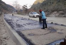 Photo of पुष्पलाल मध्यपहाडी लोकमार्ग : यात्रु र चालकलाई सास्ती