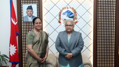 Photo of प्रधानमन्त्रीसँग श्रीलङ्काका राजदूतको भेट