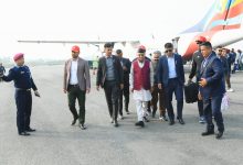 Photo of कार्यकर्ता भेटघाटका लागि झापामा एमाले अध्यक्ष ओली