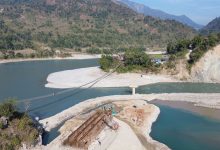 Photo of खोटाङको धाप्लाङघाट पुल निर्माणले गति लियो, स्ल्याब ढलान सुरु