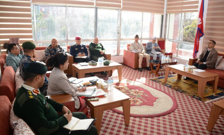सुरक्षा व्यवस्था चुस्त बनाउन सुरक्षा निकायका प्रमुखहरुलाई गृहमन्त्रीको निर्देशन