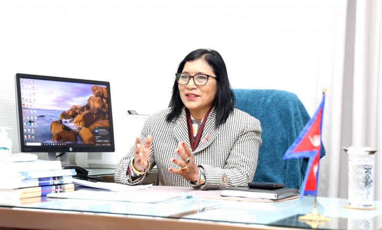 Photo of निर्वाचनले विधिको शासन बहाली गर्न र संवैधानिक प्रक्रियालाई निरन्तरता दिन सहयोग पुग्नेछ: निर्वाचन आयुक्त डा तुलाधर