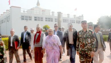 Photo of प्रधानमन्त्री कार्कीद्वारा मायादेवी मन्दिरको दर्शन