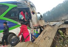 Photo of महादेवबेँसीमा यात्रुवाहक बस एक-आपसमा ठोक्किँदा एक जनाको मृत्यु