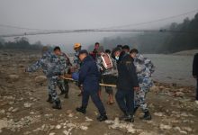 Photo of बसभित्र च्यापिएका घाइतेको पाँच घण्टापछि जीवितै उद्धार