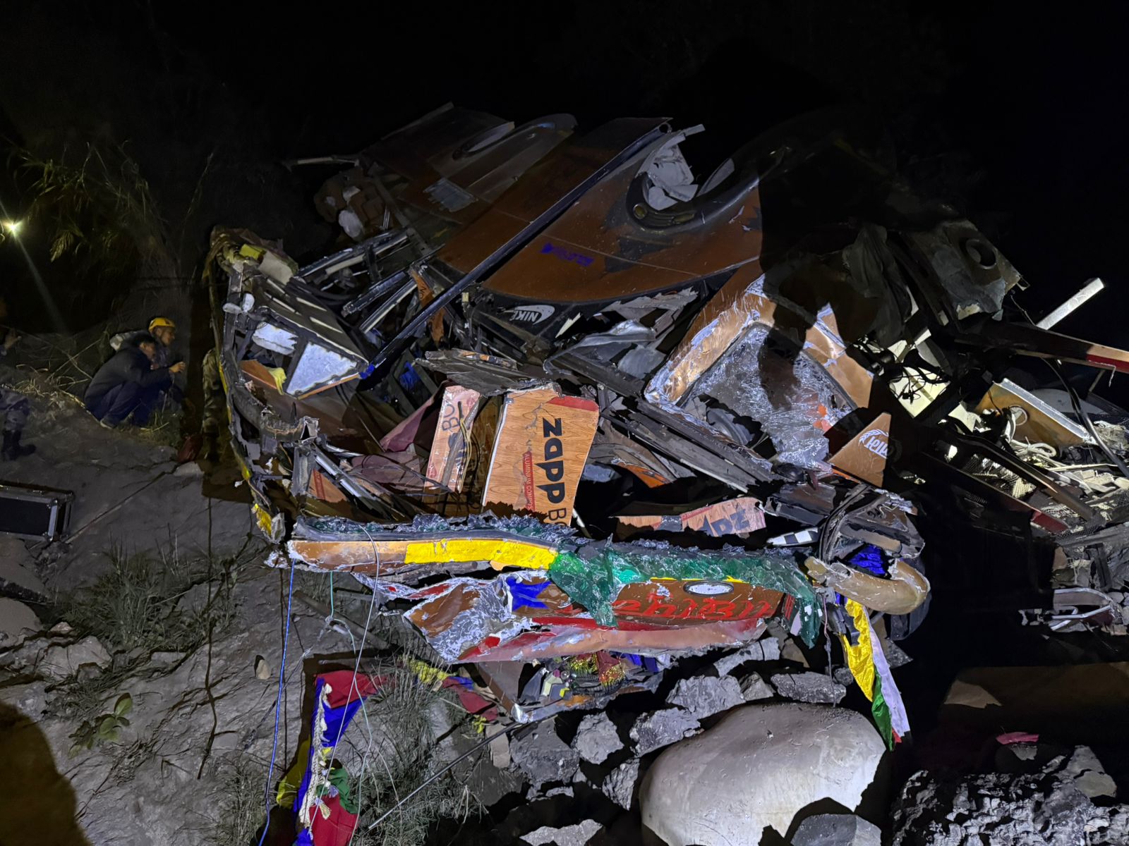 धादिङ बस दुर्घटना: त्रिशूलीमा बस खस्दा १९ जनाको मृत्यु, २४ घाइते