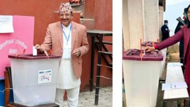 Photo of कार्यवाहक प्रमुख निर्वाचन आयुक्त र आयुक्तद्वयद्वारा मतदान