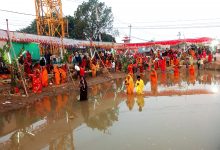 Photo of उदाउँदो सूर्यलाई अघ्र्य दिँदै वासन्ती छठ सम्पन्न