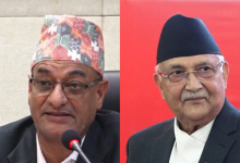 Photo of ओली र लेखकलाई  स्वास्थ्य परीक्षणका लागि अस्पताल लगियो