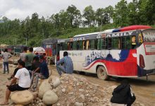 Photo of बुटवल–नारायणगढ सडक अझै अवरुद्ध