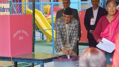 Photo of नेकपा एमालेका अध्यक्ष केपी शर्मा ओलीद्वारा मतदान