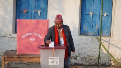 Photo of पूर्वमन्त्री राजेन्द्र राईद्वारा मतदान