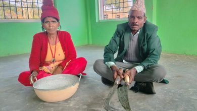 Photo of आरनको भरमा लुहार दम्पतीको जीविका