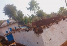 Photo of पौवादुङमा हावाहुरी पीडितलाई प्रतिपरिवार २० हजार रुपैयाँ राहत उपलब्ध गराइने