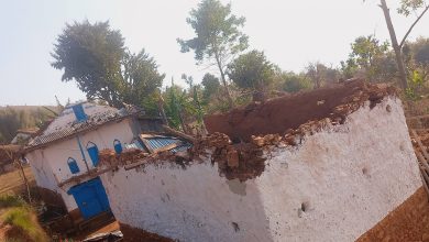 Photo of पौवादुङमा हावाहुरी पीडितलाई प्रतिपरिवार २० हजार रुपैयाँ राहत उपलब्ध गराइने